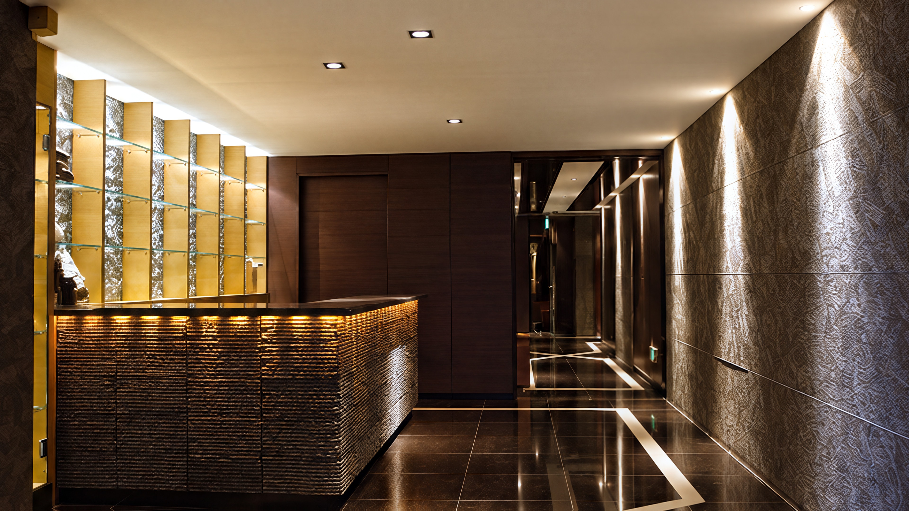 Gallery Hotel